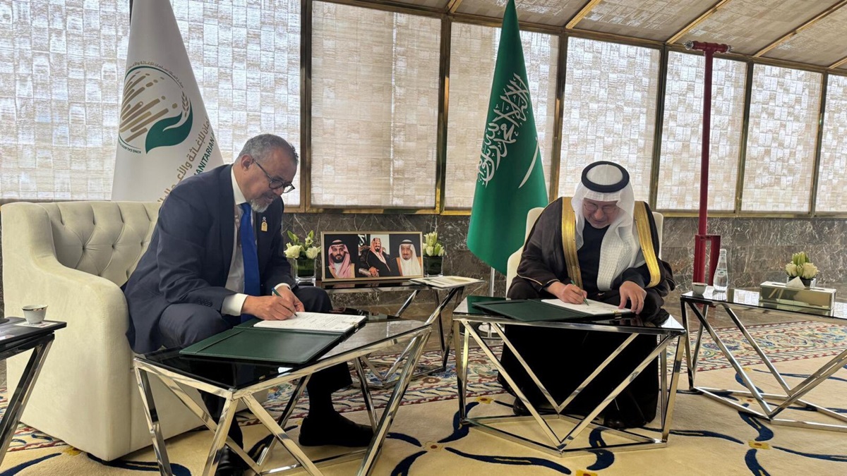 الشراكات الصحية الدولية وأثرها على إدارة العيادات